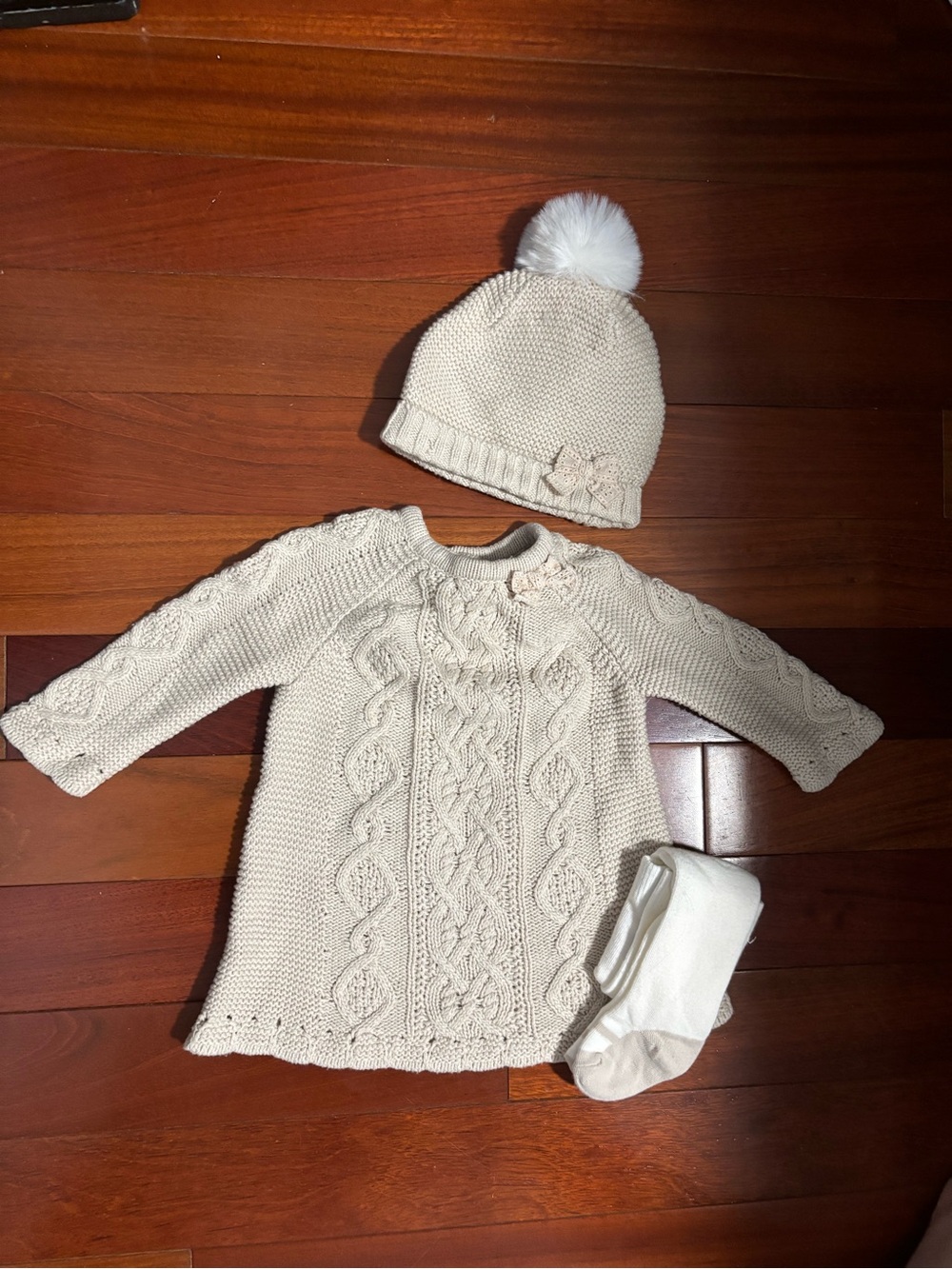 cupcakes & cashmere Cream Cable-Knit Dress Set with Pom Hat 3-6 months